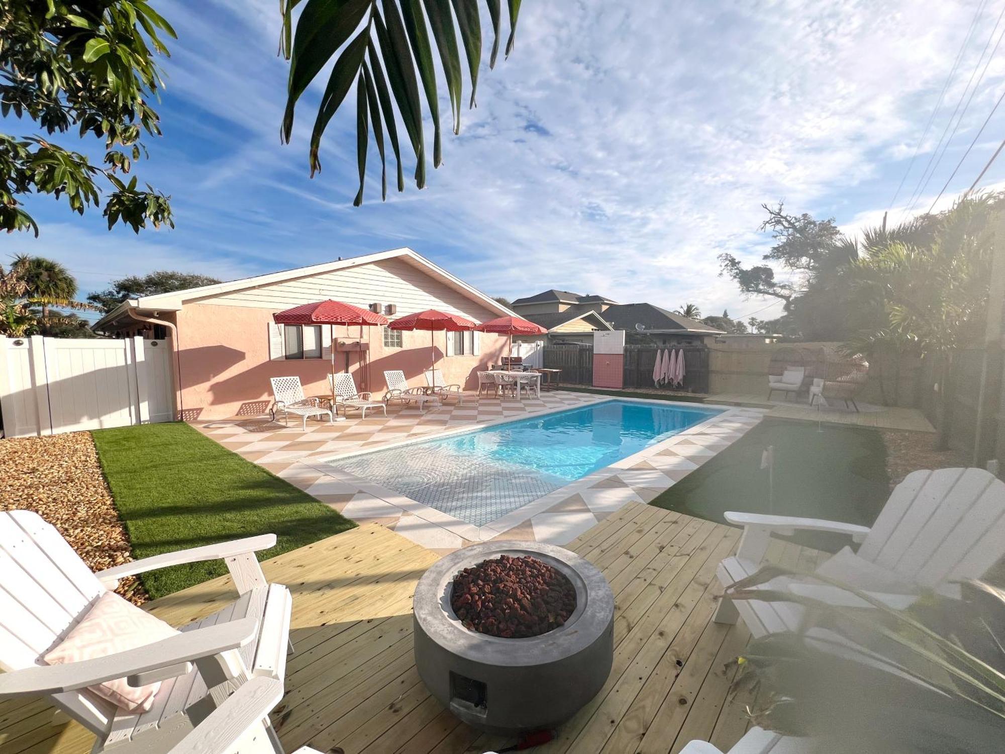 Luxury Villa 3 Blocks From The Beach With Pool A Fire Pit And Outdoor Oasis Cap Carnaveral Extérieur photo